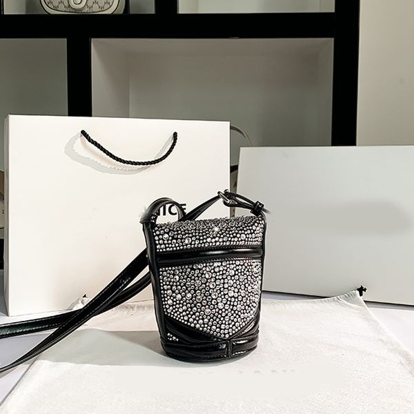 chip bag clutch bags 2022 luxury r brand fashion shoulder handbags quality women phone chains bag wallet cross body totes metallic wallets s
chip bag clutch bags 2022 luxury r brand fashion shoulder handbags quality women phone chains bag wallet cross body totes metallic wallets s