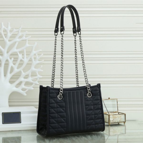 70% off 2022 new accessories designer designer gold color chain shoulder bag luxury cross body evening purse messenger leather
70% off 2022 new accessories designer designer gold color chain shoulder bag luxury cross body evening purse messenger leather