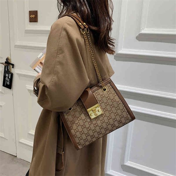 large capacity letter tote large bag women's bag autumn and winter new printed single shoulder bag fashion chain handbag 60% off online
large capacity letter tote large bag women's bag autumn and winter new printed single shoulder bag fashion chain handbag 60% off online