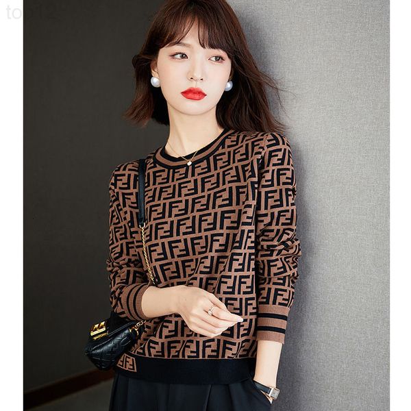 designer foreign style letter jacquard long sleeved sweater women's autumn and winter round neck bottomed 2022, White
designer foreign style letter jacquard long sleeved sweater women's autumn and winter round neck bottomed 2022, White