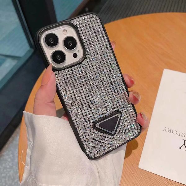 

Designer P Triangle Phone Cases Bling Rhinestone Shell For IPhone 13 13pro 12 12pro 11pro X Xs Max 8 7 Crystal Glitter Cellphone Case, P1