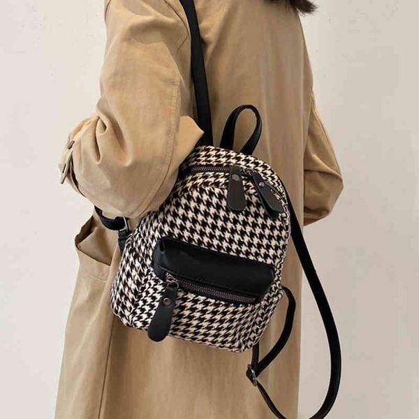 autumn and winter new nylon women's backpack leisure women's bag mini plaid college style schoolbag bags
autumn and winter new nylon women's backpack leisure women's bag mini plaid college style schoolbag bags