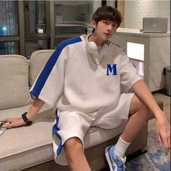 casual sportswear is fashionable and versatile suit men's summer new large sports clothes waffle fashion short sleeve t-shirt versatile, Gray
casual sportswear is fashionable and versatile suit men's summer new large sports clothes waffle fashion short sleeve t-shirt versatile, Gray