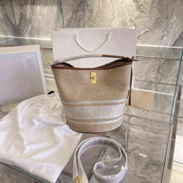 arc de triomphe hemp bucket bag women new net red letter portable single shoulder messenger bag hand fashion 220519
arc de triomphe hemp bucket bag women new net red letter portable single shoulder messenger bag hand fashion 220519
