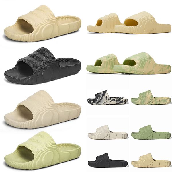 new fashion 22 slides slippers designer shoes desert sand magic lime black grey with socks women mens sandals enflame orange glow green scuf, White;red
new fashion 22 slides slippers designer shoes desert sand magic lime black grey with socks women mens sandals enflame orange glow green scuf, White;red