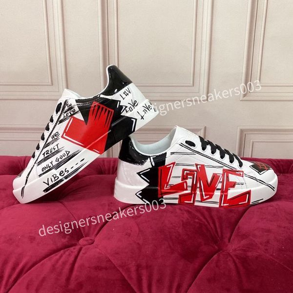 2022 men designer striped shoes vintage sneakers leather chunky sneaker women season shades lace-up trainers platform casual shoe size35-45, Black
2022 men designer striped shoes vintage sneakers leather chunky sneaker women season shades lace-up trainers platform casual shoe size35-45, Black