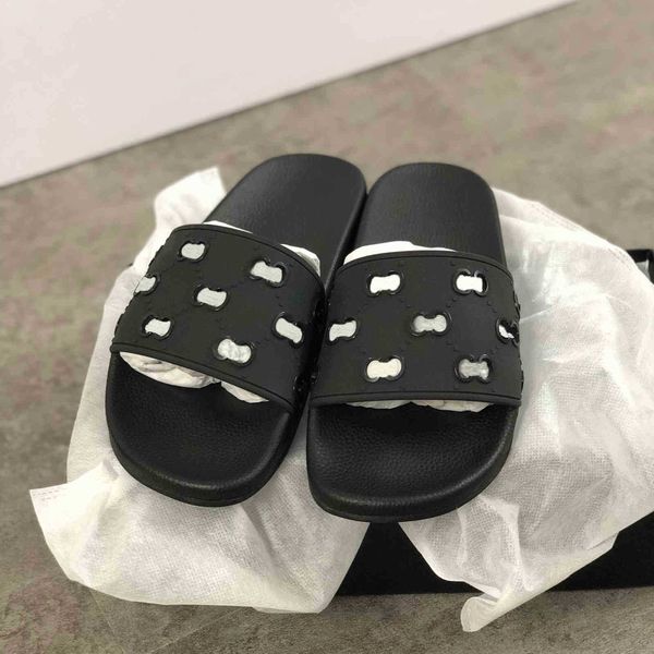 2021 designer flat slippers rubber slide sandal for men women fashion black pink 6colors summer beach flip flops with box 35-46 no10
2021 designer flat slippers rubber slide sandal for men women fashion black pink 6colors summer beach flip flops with box 35-46 no10