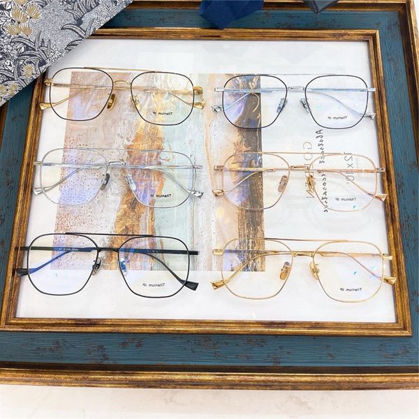 50% discount for factory direct salesd family's new double titanium frame nicholas tse's same fashion plain myopia lens cd021, White;black
50% discount for factory direct salesd family's new double titanium frame nicholas tse's same fashion plain myopia lens cd021, White;black