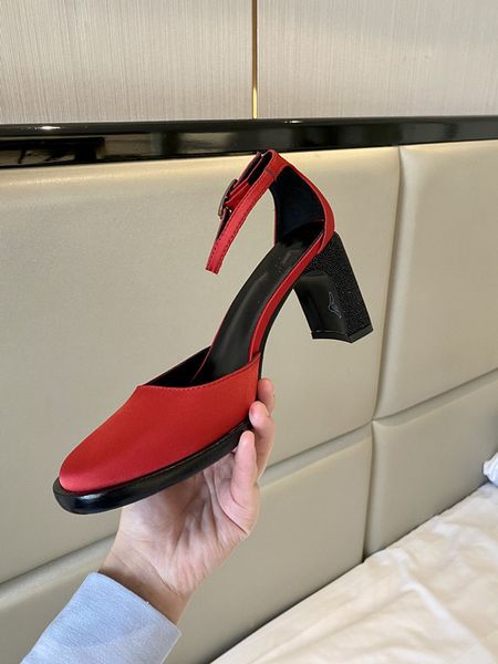 2022 spring summer women new style dress shoes chunky heel sandal genuine leather lady fashionable party shoes, Black
2022 spring summer women new style dress shoes chunky heel sandal genuine leather lady fashionable party shoes, Black