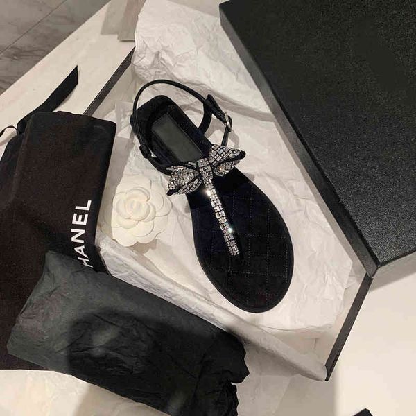 women summer new rhinestone bow flat sandals ladies fashion flip flops beach shoes female bling 220520, Black
women summer new rhinestone bow flat sandals ladies fashion flip flops beach shoes female bling 220520, Black