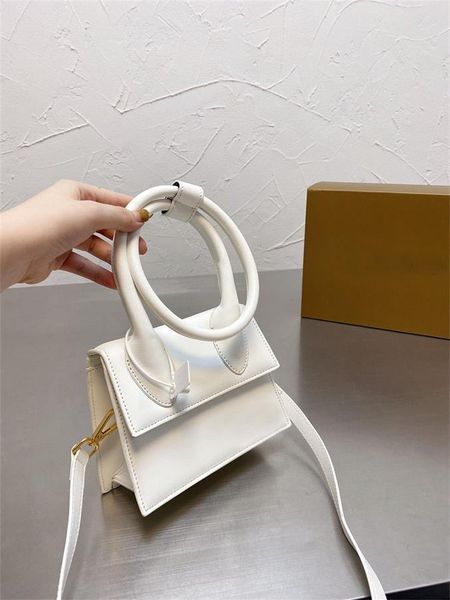 2021 brand designer shoulder bag women's leather fashion luxury cross chain bags with box
2021 brand designer shoulder bag women's leather fashion luxury cross chain bags with box