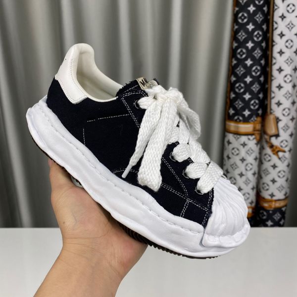 2022 fashion men shoe boots designer womens leather lace up platform oversized sole sneakers black luxury velvet suede casual shoes 0617
2022 fashion men shoe boots designer womens leather lace up platform oversized sole sneakers black luxury velvet suede casual shoes 0617