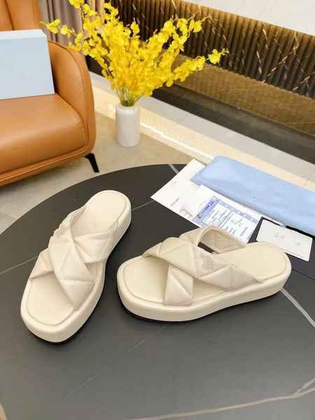 mens designers slides womens slippers fashion luxurys floral slipper leather rubber flats sandals summer beach shoes loafers flip flops wide, Black
mens designers slides womens slippers fashion luxurys floral slipper leather rubber flats sandals summer beach shoes loafers flip flops wide, Black