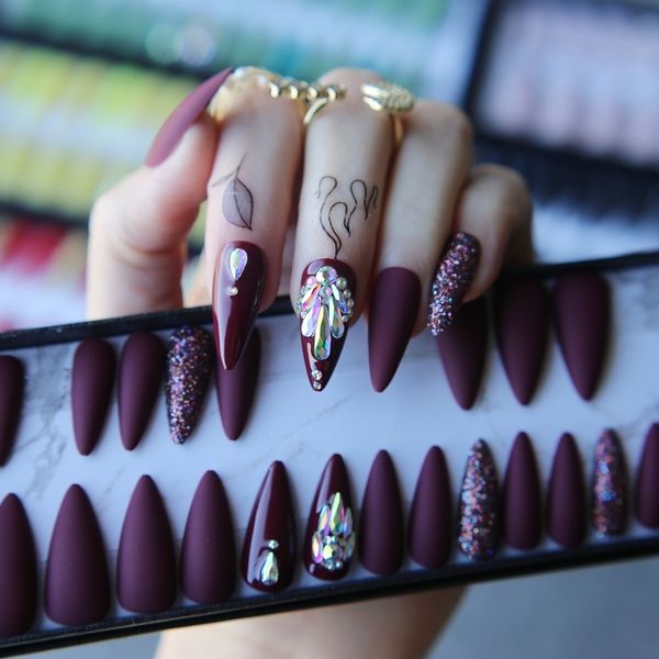 salon matte long stiletto burgundy fake nails crystal coffee glitter false full set press on 24pcs custom box 220725, Red;gold
salon matte long stiletto burgundy fake nails crystal coffee glitter false full set press on 24pcs custom box 220725, Red;gold