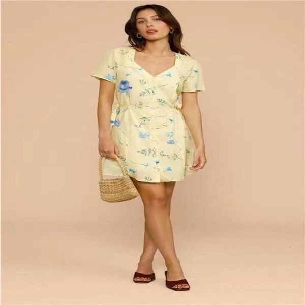 casual dresses spring and summer french pastoral v-neck single breasted printed lace up waist dress women, Black;gray
casual dresses spring and summer french pastoral v-neck single breasted printed lace up waist dress women, Black;gray