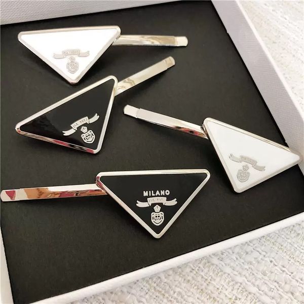 p letter duckbill retro designer barrettes ins fashion metal inverted triangle hair clip, Golden;silver
p letter duckbill retro designer barrettes ins fashion metal inverted triangle hair clip, Golden;silver