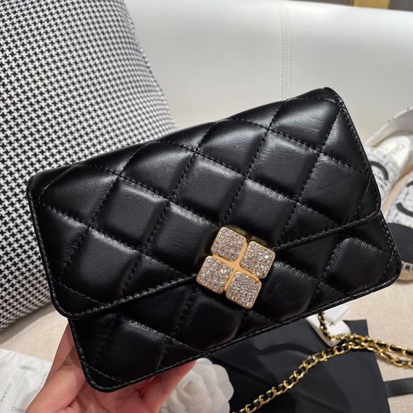 diagonal bags wholesale retail classic vintage versatile style jeweled buckle flap feel soft delicate large capacity multi pochette accessoi
diagonal bags wholesale retail classic vintage versatile style jeweled buckle flap feel soft delicate large capacity multi pochette accessoi