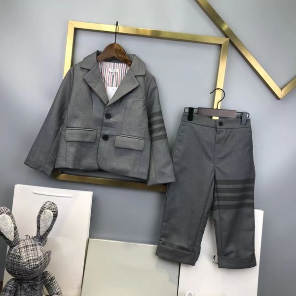 kid boy clothing sets coat and pants set 100-160cm fashion designer baby boys boutique clothes wholesale send with box, White
kid boy clothing sets coat and pants set 100-160cm fashion designer baby boys boutique clothes wholesale send with box, White