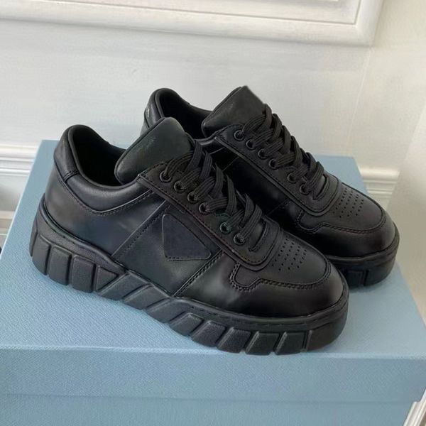 r luxury brand sports shoes men's fashion white black pink comfortable soft breathable thick soled lovers women's casual shoes
r luxury brand sports shoes men's fashion white black pink comfortable soft breathable thick soled lovers women's casual shoes