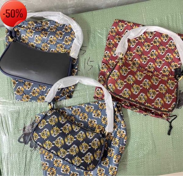 luxury designer bags fashion luxury designersmall c women's new 40151115 year of the temperature change messenger tiger hand-held armpi
luxury designer bags fashion luxury designersmall c women's new 40151115 year of the temperature change messenger tiger hand-held armpi