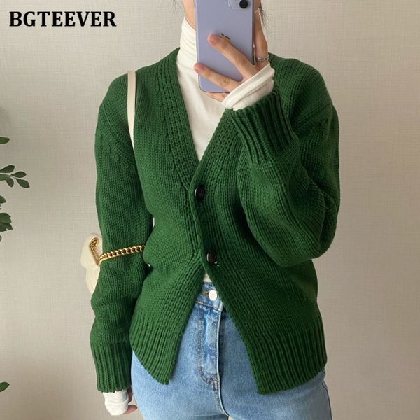 v-neck single-breasted women knitted cardigans autumn winter ladies outwear vintage full sleeve female sweaters 2021, White;black
v-neck single-breasted women knitted cardigans autumn winter ladies outwear vintage full sleeve female sweaters 2021, White;black