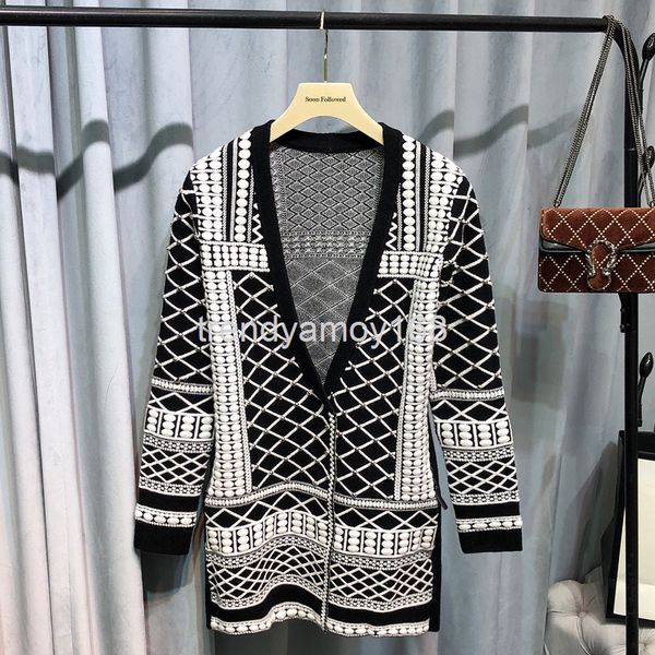 women's knits & tees wool sweater cardigan women's autumn winter style li bingbing same black and white embossed nail bead knitted
women's knits & tees wool sweater cardigan women's autumn winter style li bingbing same black and white embossed nail bead knitted