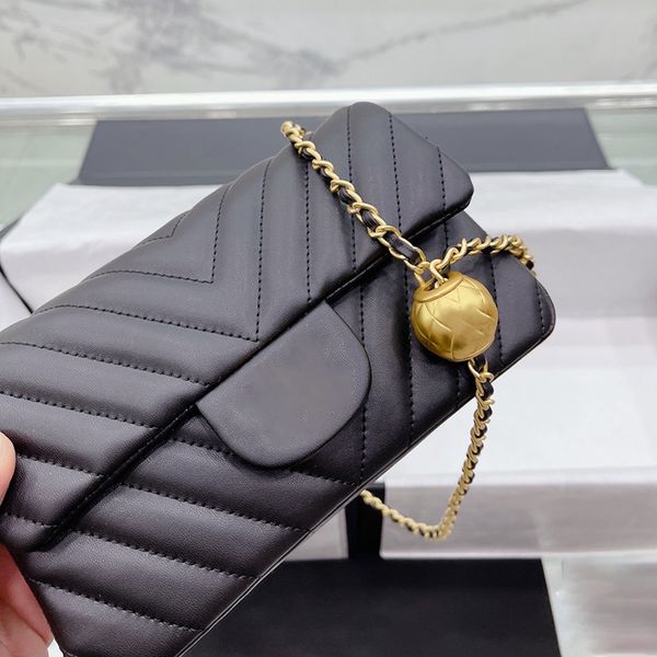 luxury designer handbag large 2.55 corssbody bags with metal chain lareg classic handbags
luxury designer handbag large 2.55 corssbody bags with metal chain lareg classic handbags
