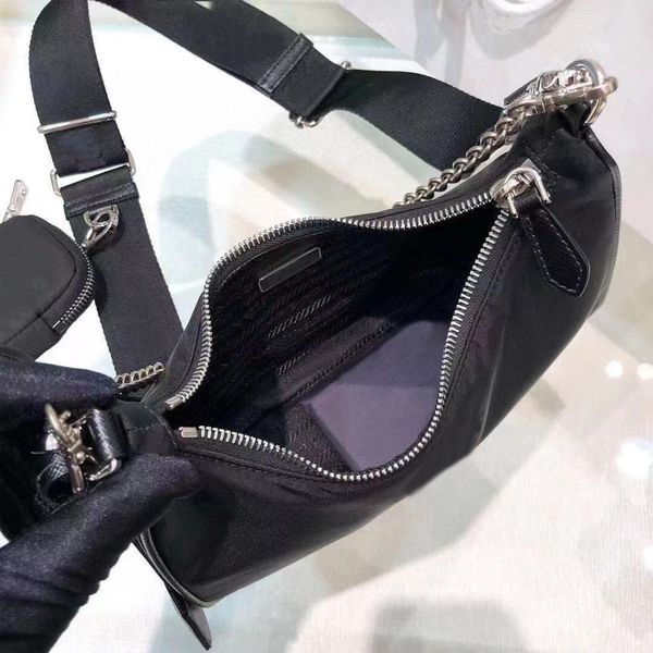 women shoulder ss messenger bags lady 2022 fashion luxury handbags cross body famous designer hasp removable leather straps popular female p
women shoulder ss messenger bags lady 2022 fashion luxury handbags cross body famous designer hasp removable leather straps popular female p