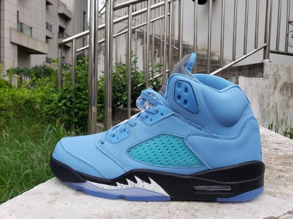 with box 2022 5 unc university blue basketball shoes men university blue black white 5s sneaker
with box 2022 5 unc university blue basketball shoes men university blue black white 5s sneaker