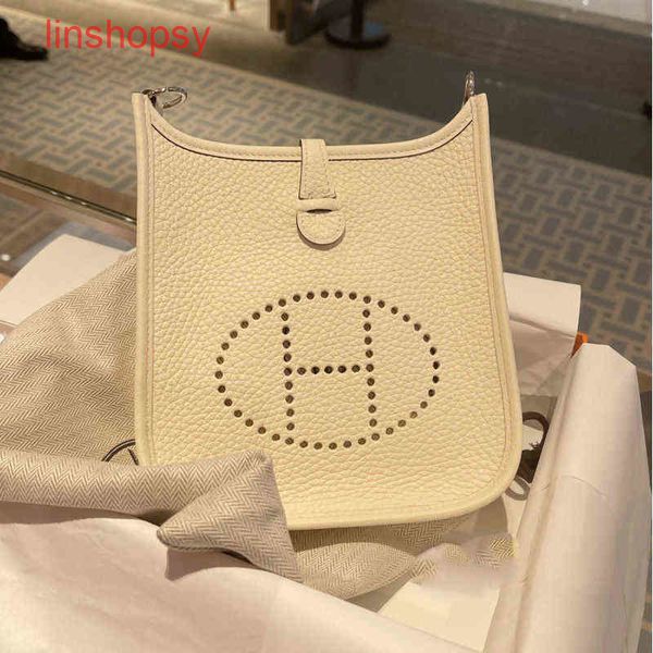 designer herme bags 2022 new evelyn mini messenger bag togo leather litchi pattern h bucket womens s
designer herme bags 2022 new evelyn mini messenger bag togo leather litchi pattern h bucket womens s