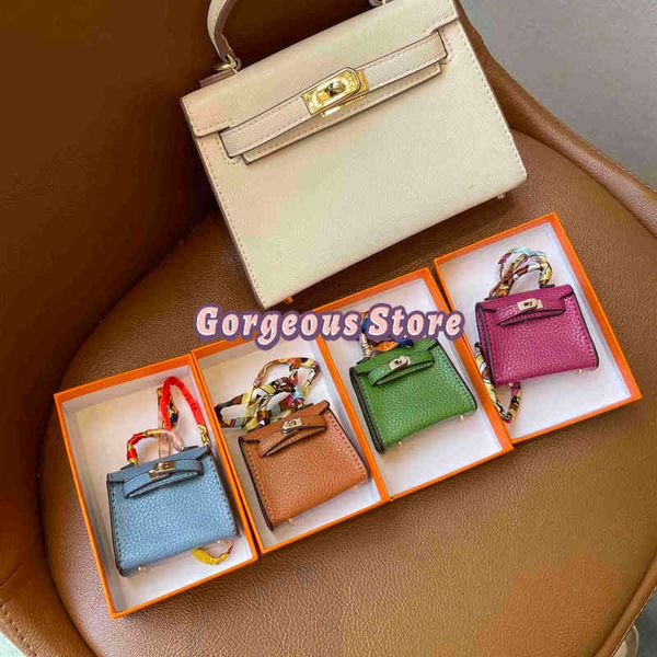 1pc the same mini kell y bag pendant cute leather new popular earphone bag lipstick bag fashion car key chain pendant female y220725, Silver
1pc the same mini kell y bag pendant cute leather new popular earphone bag lipstick bag fashion car key chain pendant female y220725, Silver