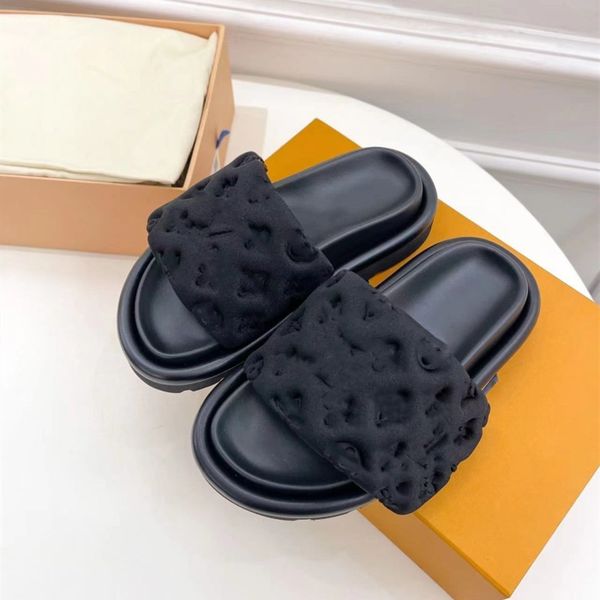 Image of Classic Prints Women Slippers Summer Men Designer Slides Flat Sandals Pool Pillow Mules Padded Front Strap Beach Sandels