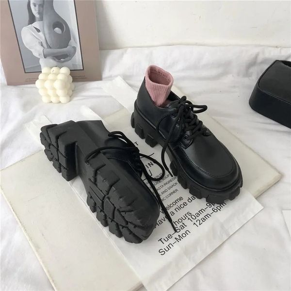 sepatu motor wedge platform chunky sepatu flat kulit paten berenda punk gotik fashion harajuku wanita demonia zapatos 220614, Black
sepatu motor wedge platform chunky sepatu flat kulit paten berenda punk gotik fashion harajuku wanita demonia zapatos 220614, Black
