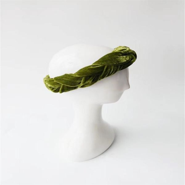 luxury designer silk headbands sports cross elastic women headband fashion girls flowers hair bands scarf spring summer accessorie240u, Silver
luxury designer silk headbands sports cross elastic women headband fashion girls flowers hair bands scarf spring summer accessorie240u, Silver