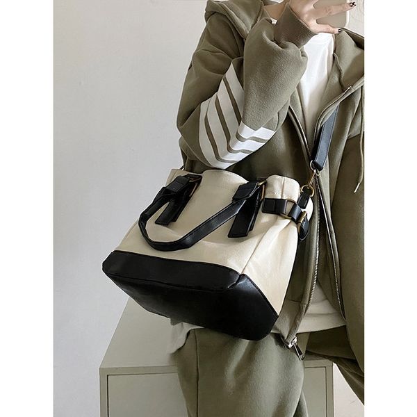 casual canvas large capacity ladies handbag designer color contrast crossbody bag woman fashion brand square women shoulder bag
casual canvas large capacity ladies handbag designer color contrast crossbody bag woman fashion brand square women shoulder bag
