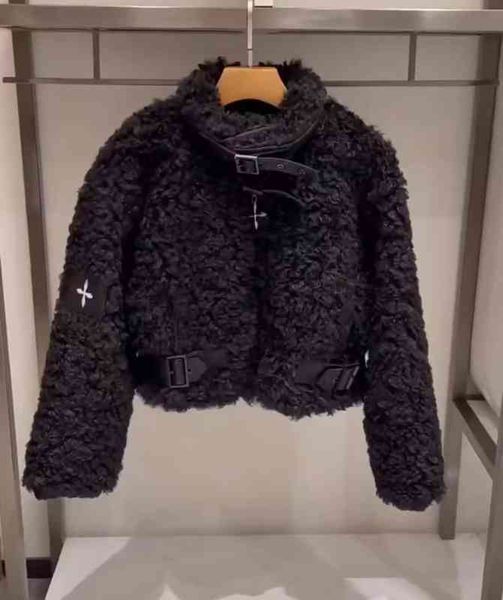 high-quality women's clothing independent designer brand jacket smfk cross pattern snowman hoodie fur artificial fox fur warm and snow, Black
high-quality women's clothing independent designer brand jacket smfk cross pattern snowman hoodie fur artificial fox fur warm and snow, Black