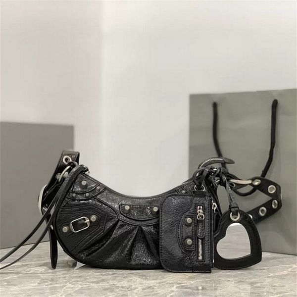 designer bag hh designer luxury design le cagole handmade handbags shoulder bag women's crossbody retro lady tote cosmetic bucket mfbd
designer bag hh designer luxury design le cagole handmade handbags shoulder bag women's crossbody retro lady tote cosmetic bucket mfbd