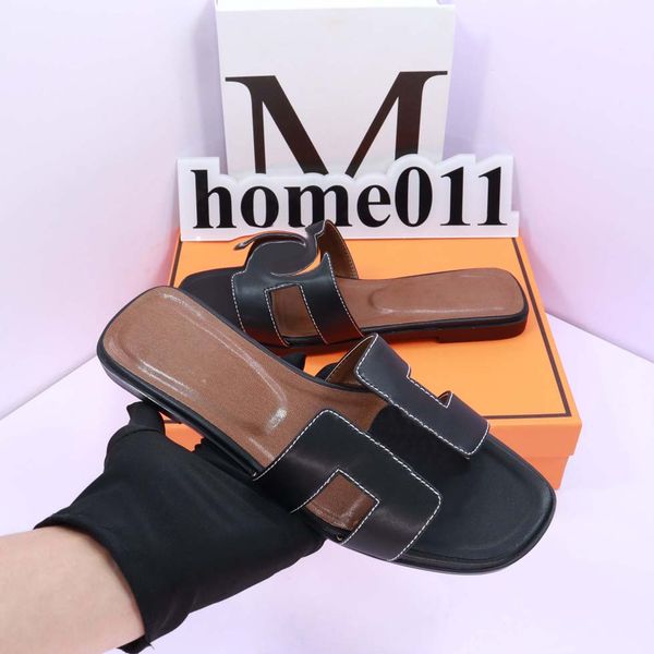 022 sandals slippers beach slipper classic flat heel summer designer fashion flops leather lady 5425, Black
022 sandals slippers beach slipper classic flat heel summer designer fashion flops leather lady 5425, Black