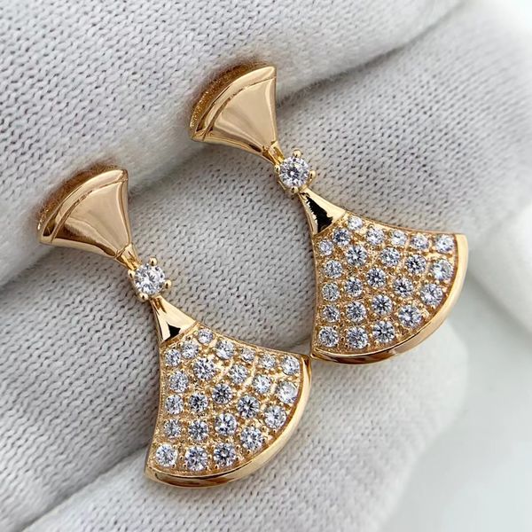 mixed stud 18k gold plated 925 silver luxury brand designers letters famous women round crystal rhinestone pearl earring wedding party jewer, Golden;silver
mixed stud 18k gold plated 925 silver luxury brand designers letters famous women round crystal rhinestone pearl earring wedding party jewer, Golden;silver