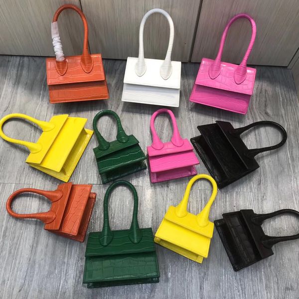 2022 r luxury ladies casual shopping bag vintage handbags underarm frosted suede one shoulder luxury handheld wallet
2022 r luxury ladies casual shopping bag vintage handbags underarm frosted suede one shoulder luxury handheld wallet