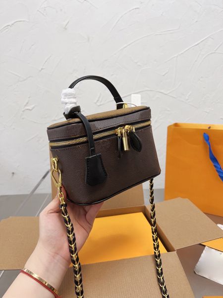 vanity case handbag purse women cowhide leather cosmetic bag canvas crossbody shoulder bags with welfare 42265 nice bb m45165 loveyoubag
vanity case handbag purse women cowhide leather cosmetic bag canvas crossbody shoulder bags with welfare 42265 nice bb m45165 loveyoubag