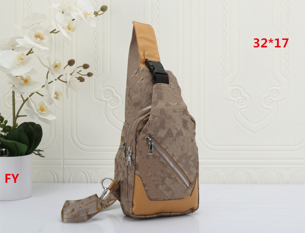 fashion men handbag crossbody shoulder bags satchels messenger bags brown grid designer purse mobile phone storage mens chest bag man handba
fashion men handbag crossbody shoulder bags satchels messenger bags brown grid designer purse mobile phone storage mens chest bag man handba