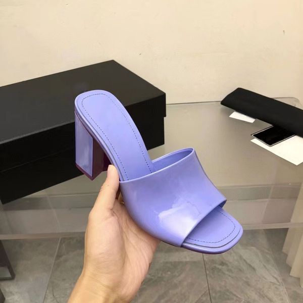 622sslippers 2022 women mules slipper calfskin light pink slide indoor sandal coarser heels slippers designer summer luxury fas, Black
622sslippers 2022 women mules slipper calfskin light pink slide indoor sandal coarser heels slippers designer summer luxury fas, Black