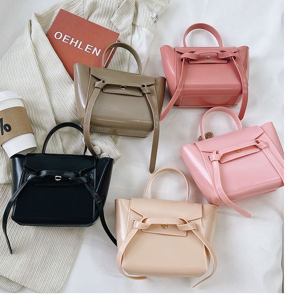 mini handbags jelly tote fashion crossbody bags for women messenger bag girls summer purse, Black
mini handbags jelly tote fashion crossbody bags for women messenger bag girls summer purse, Black