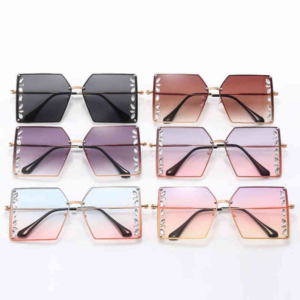 designer ray cycle luxurious adita quay fashion sunglasses womans mens sun fashion glasses european american diamond inlaid new trend ocean, White;black
designer ray cycle luxurious adita quay fashion sunglasses womans mens sun fashion glasses european american diamond inlaid new trend ocean, White;black