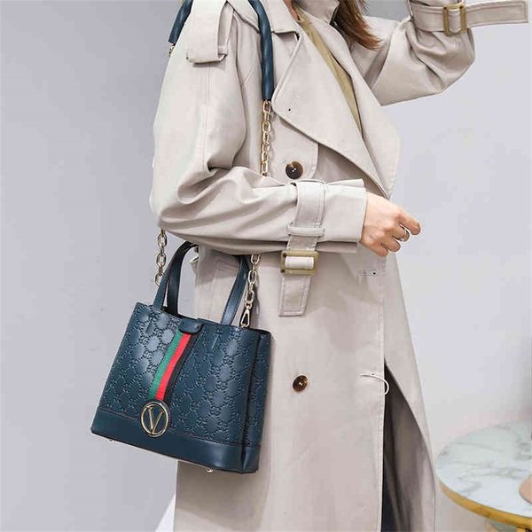 leather women's tote portable cowhide commuter large capacity women 75% off wholesale sale
leather women's tote portable cowhide commuter large capacity women 75% off wholesale sale