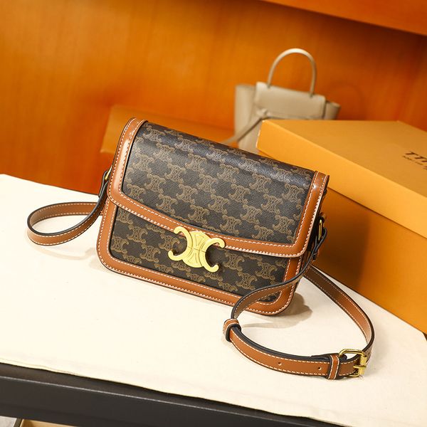 designer bags 2022 new triumphal arch old canvas small square bag one shoulder contrast color tofu bag messenger
designer bags 2022 new triumphal arch old canvas small square bag one shoulder contrast color tofu bag messenger