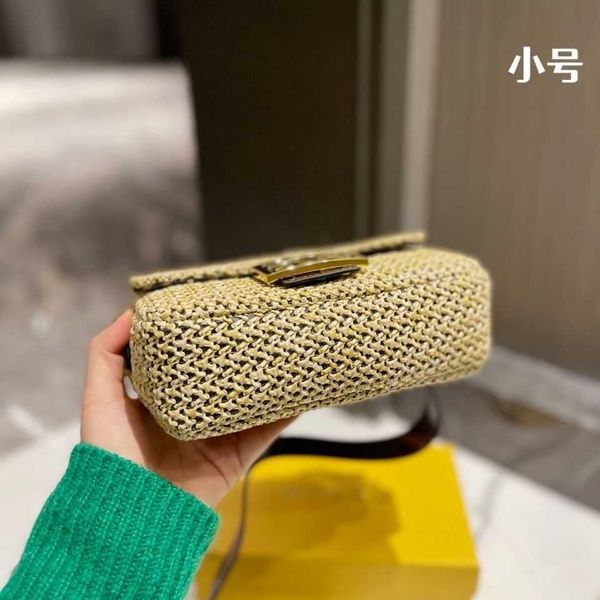 fen d net red same bag straw woven f middle ancient method stick single shoulder diagonal lazy street style
fen d net red same bag straw woven f middle ancient method stick single shoulder diagonal lazy street style