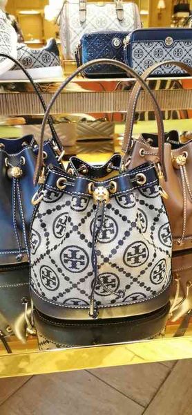 designer luxury women bag tory handbag tb fashion inclined shoulder bags versatile purses tories burchs totes large capacity saddle coal wal
designer luxury women bag tory handbag tb fashion inclined shoulder bags versatile purses tories burchs totes large capacity saddle coal wal
