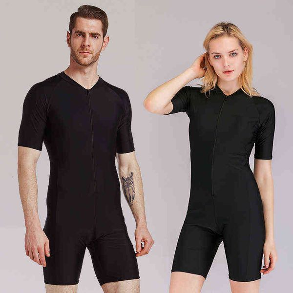 men's and shabart women's short sleeved one-piece swimsuit is thin comfortable, close fitting, sunscreen quick drying, White;black
men's and shabart women's short sleeved one-piece swimsuit is thin comfortable, close fitting, sunscreen quick drying, White;black